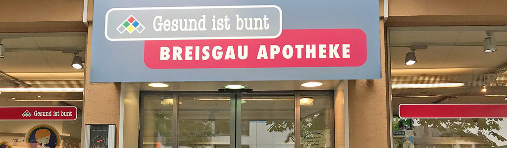 Breisgau-Apotheke Freiburg Schriftzug aussen.